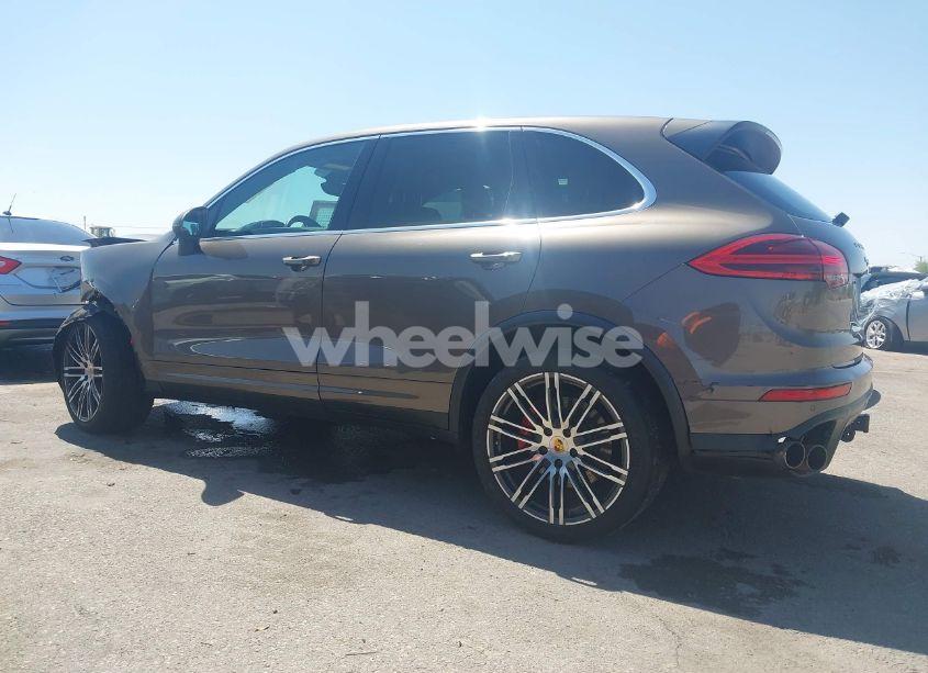 Photo 3 of 2015 Porsche Cayenne TURBO (VIN WP1AC2A27FLA82984)