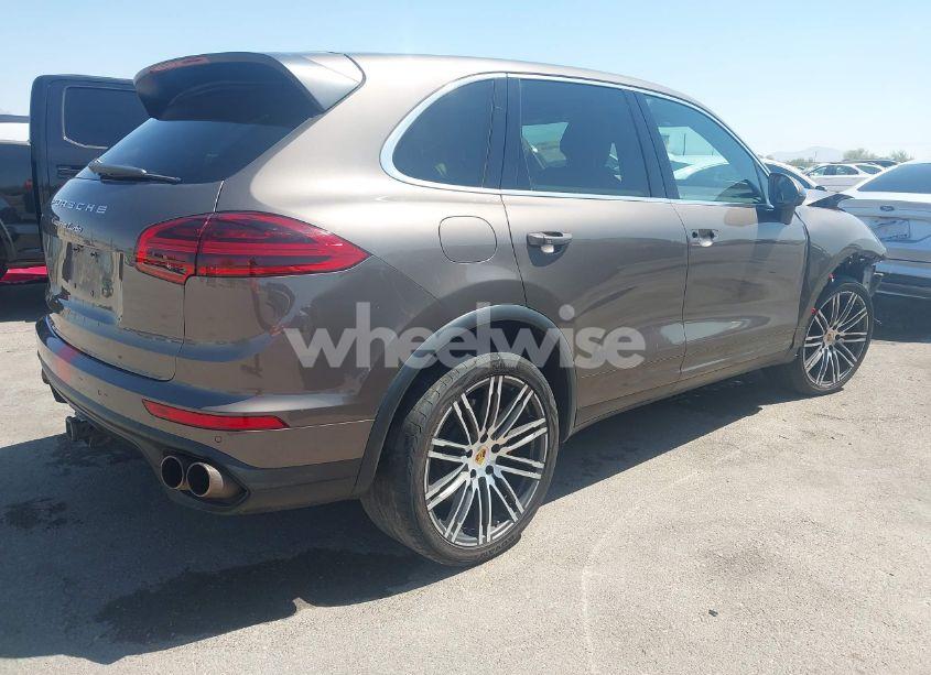 Photo 4 of 2015 Porsche Cayenne TURBO (VIN WP1AC2A27FLA82984)