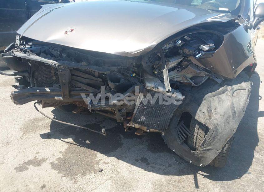 Photo 6 of 2015 Porsche Cayenne TURBO (VIN WP1AC2A27FLA82984)