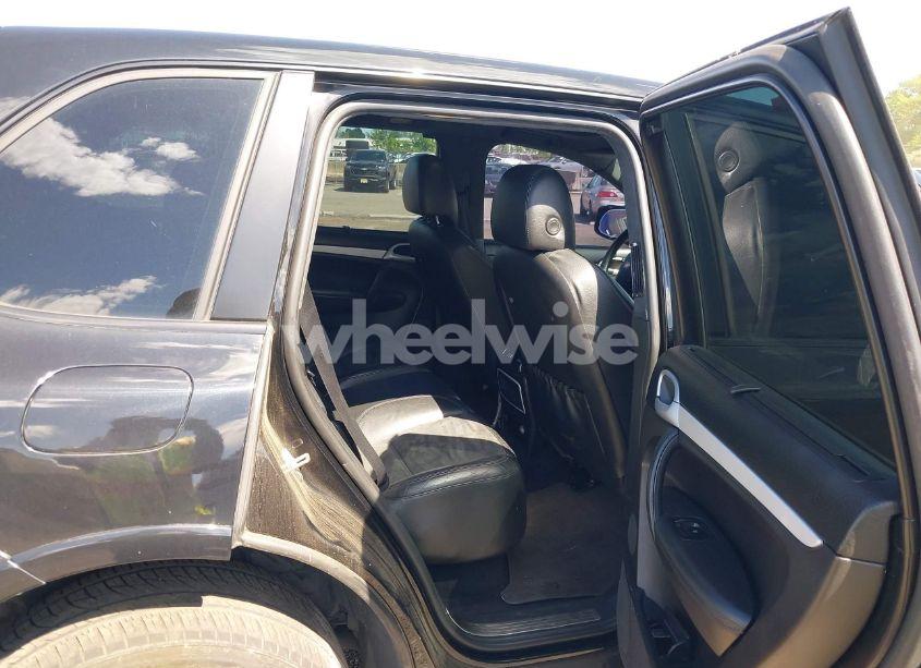 Photo 8 of 2009 Porsche Cayenne GTS (VIN WP1AD29P59LA62914)