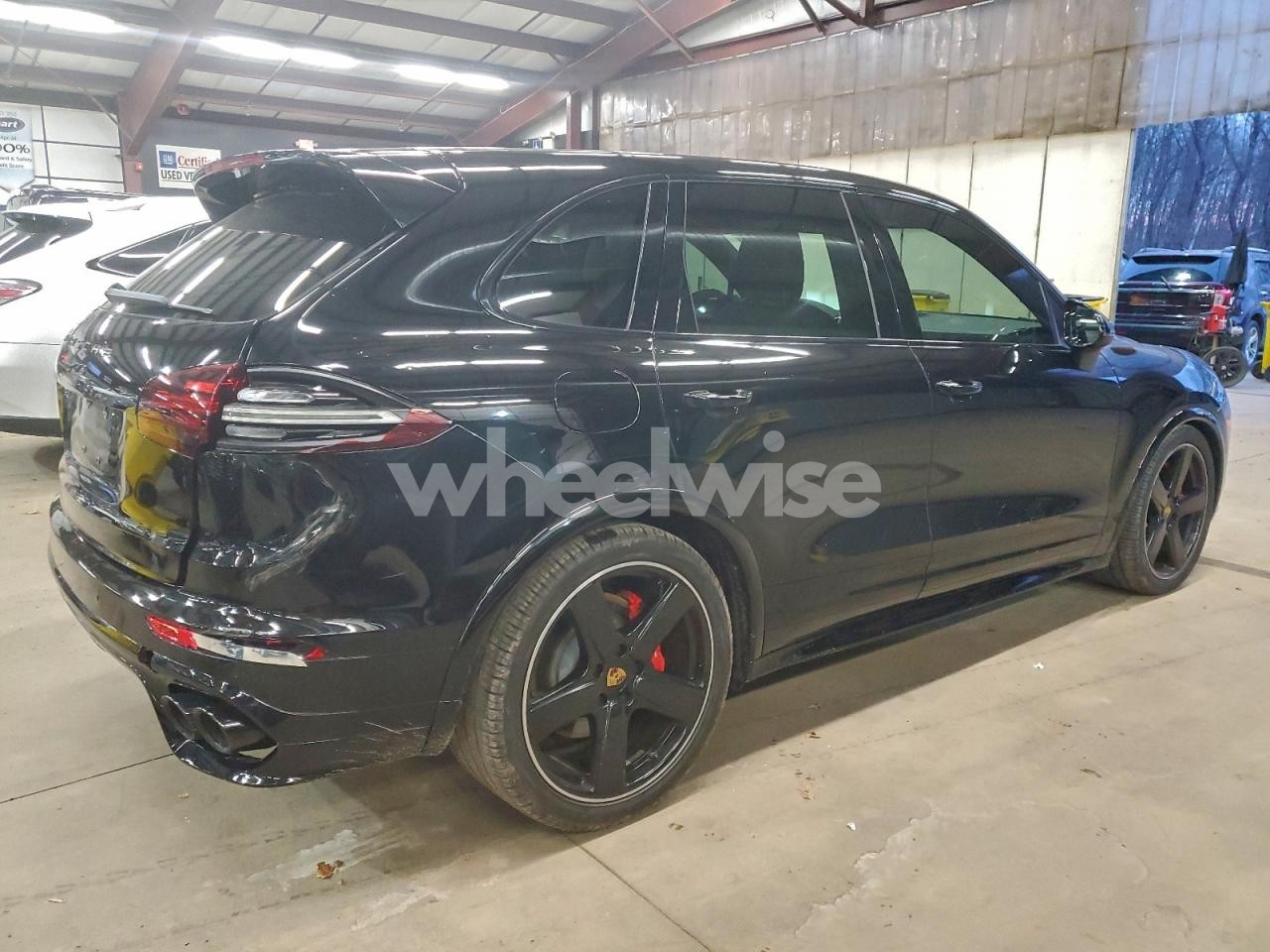 Photo 3 of 2016 PORSCHE CAYENNE GTS (VIN WP1AD2A20GLA76040)
