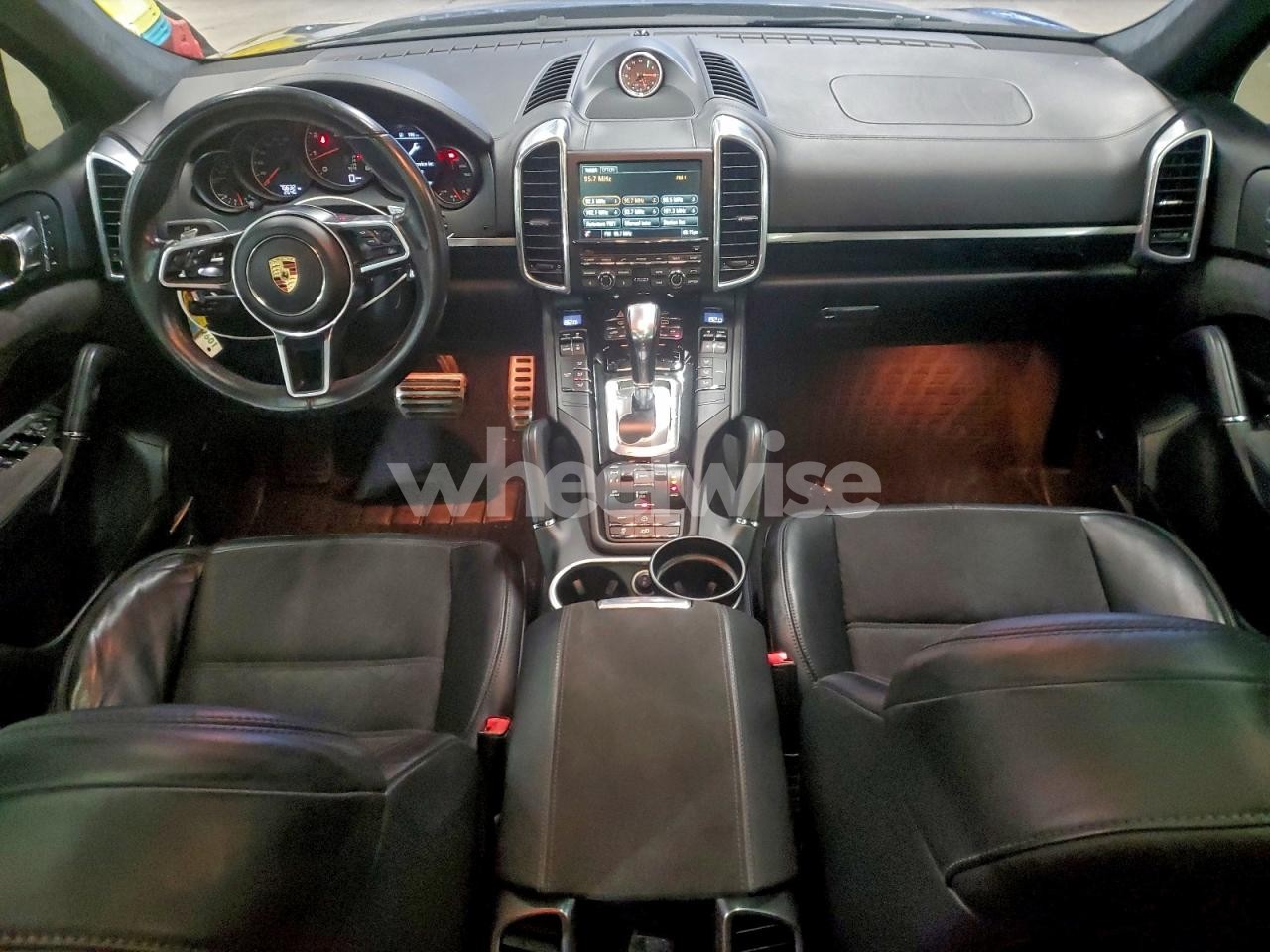 Photo 8 of 2016 PORSCHE CAYENNE GTS (VIN WP1AD2A20GLA76040)