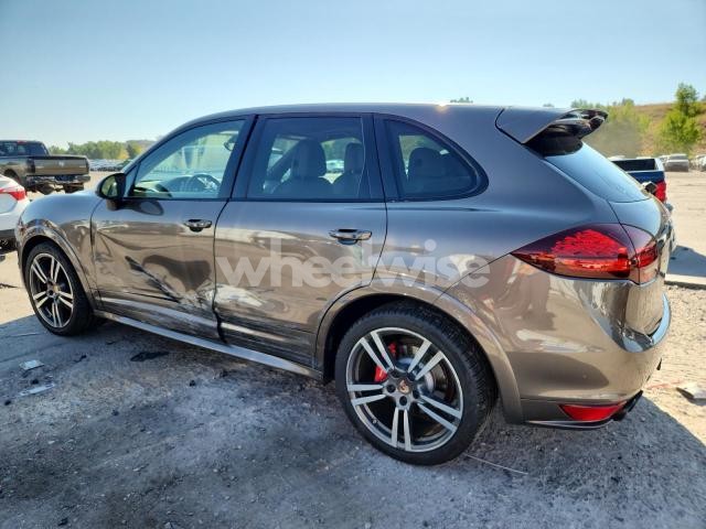 Photo 13 of 2014 PORSCHE CAYENNE GTS N/A (VIN WP1AD2A22ELA72911)