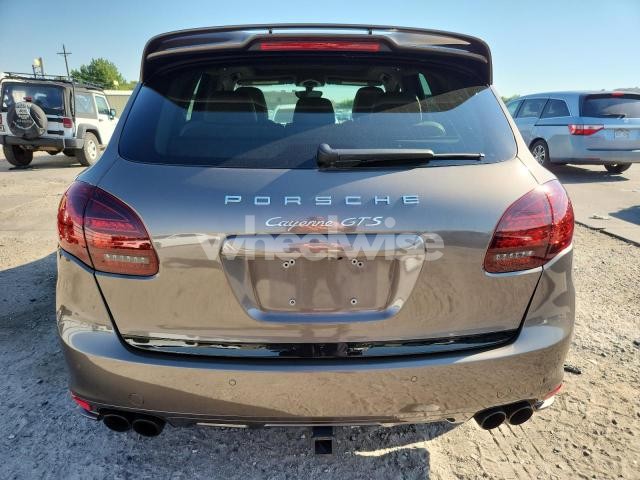 Photo 3 of 2014 PORSCHE CAYENNE GTS N/A (VIN WP1AD2A22ELA72911)