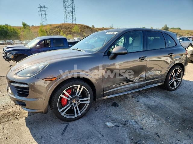 Photo 8 of 2014 PORSCHE CAYENNE GTS N/A (VIN WP1AD2A22ELA72911)
