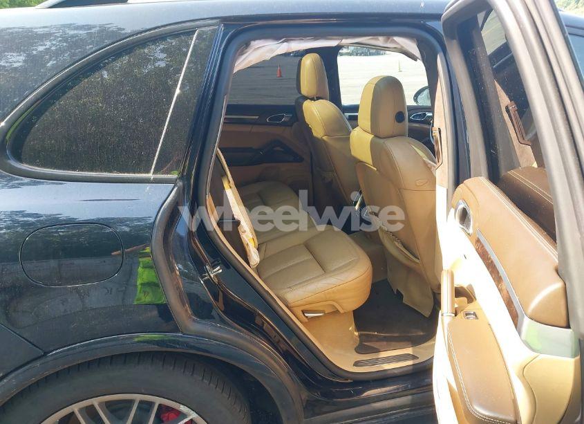 Photo 8 of 2016 Porsche Cayenne GTS (VIN WP1AD2A24GLA76719)