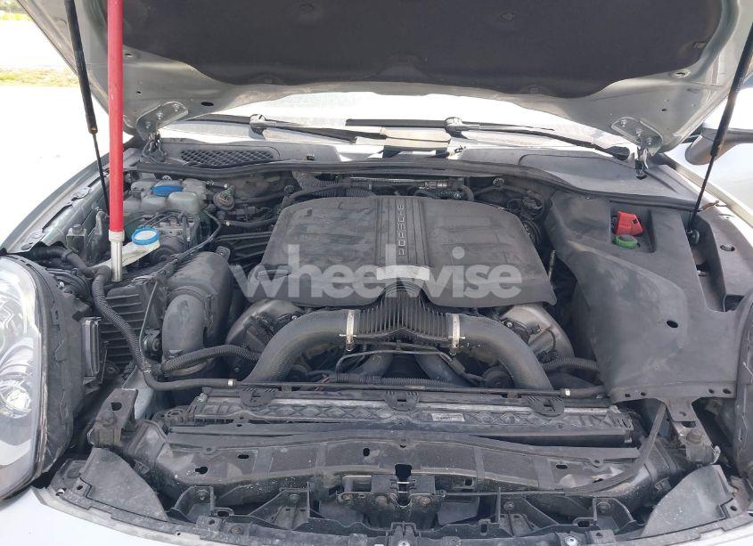 Photo 10 of 2016 Porsche Cayenne GTS (VIN WP1AD2A27GLA76018)