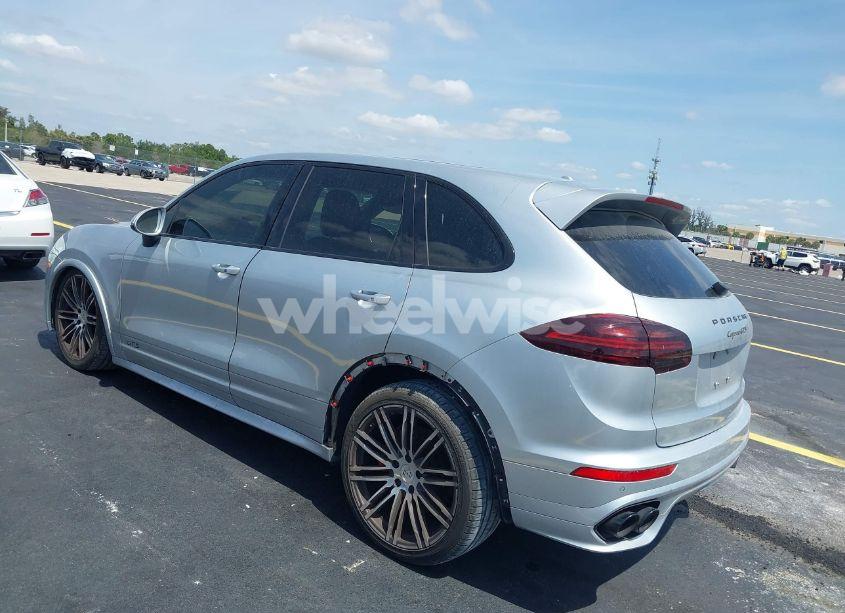 Photo 3 of 2016 Porsche Cayenne GTS (VIN WP1AD2A27GLA76018)