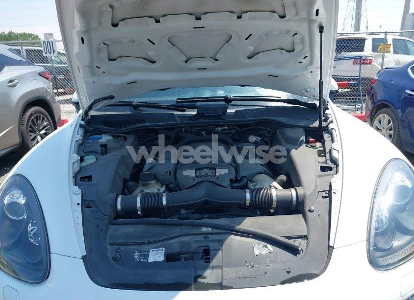 Photo 10 of 2013 Porsche Cayenne GTS (VIN WP1AD2A29DLA78798)