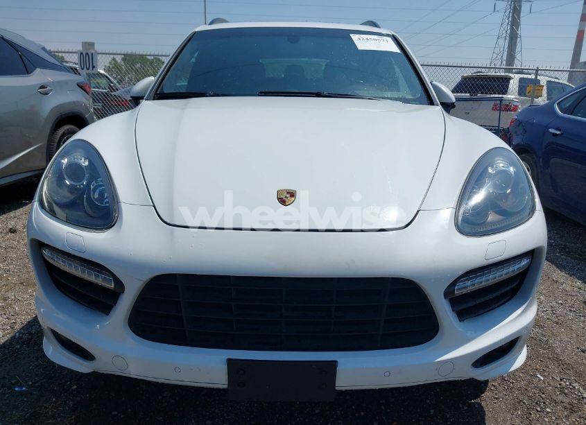 Photo 12 of 2013 Porsche Cayenne GTS (VIN WP1AD2A29DLA78798)