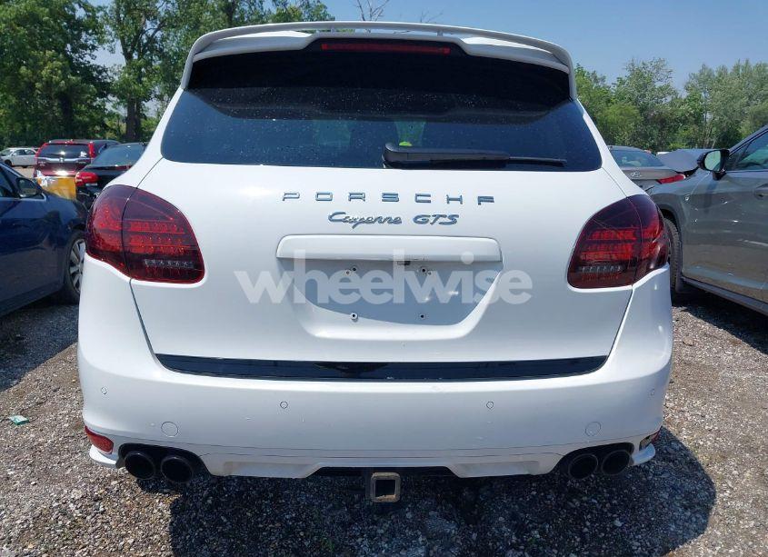 Photo 16 of 2013 Porsche Cayenne GTS (VIN WP1AD2A29DLA78798)