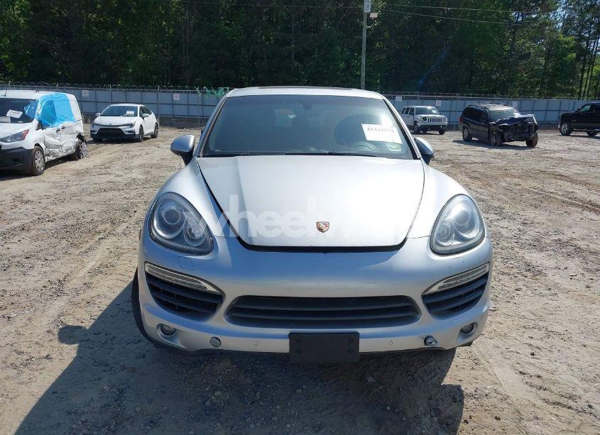 Photo 12 of 2012 Porsche Cayenne HYBRID S (VIN WP1AE2A20CLA92424)