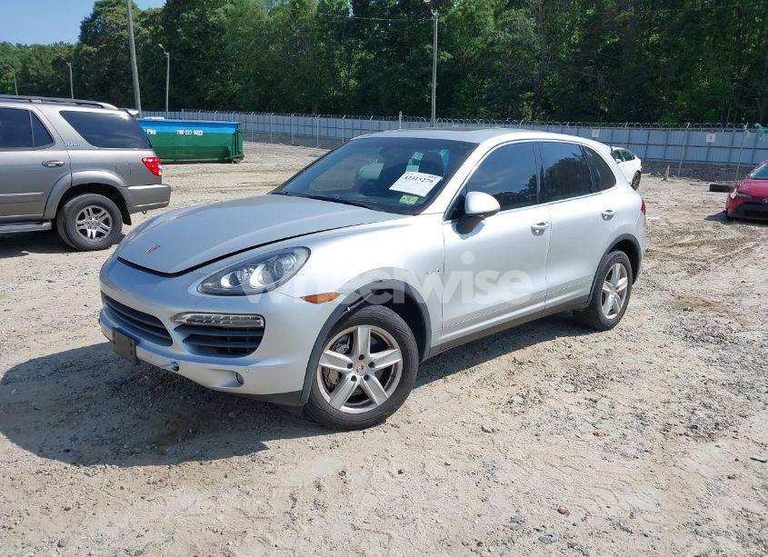 Photo 2 of 2012 Porsche Cayenne HYBRID S (VIN WP1AE2A20CLA92424)