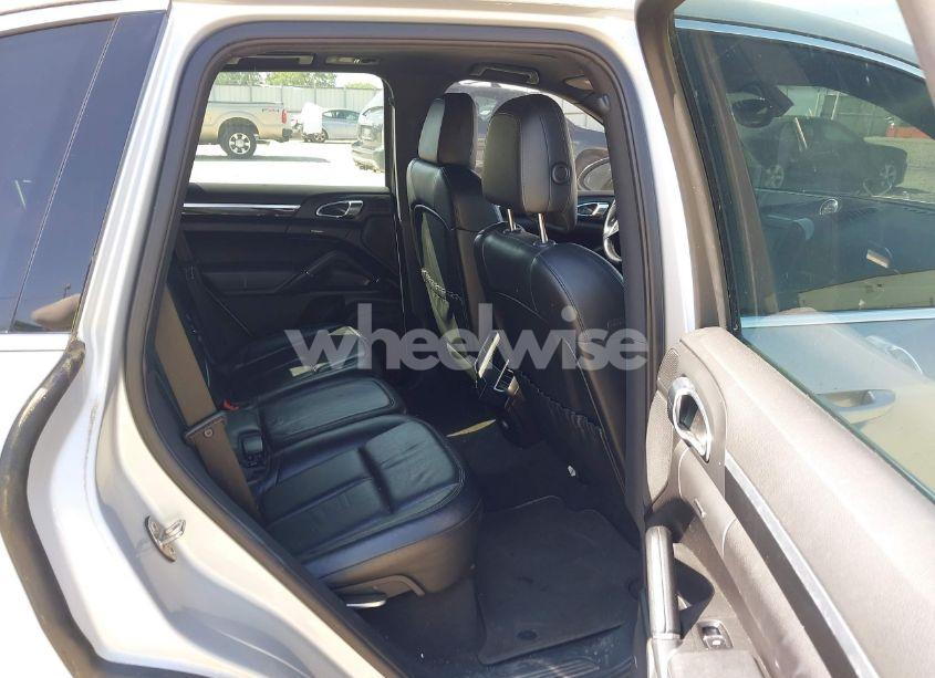 Photo 8 of 2012 Porsche Cayenne HYBRID S (VIN WP1AE2A20CLA92424)