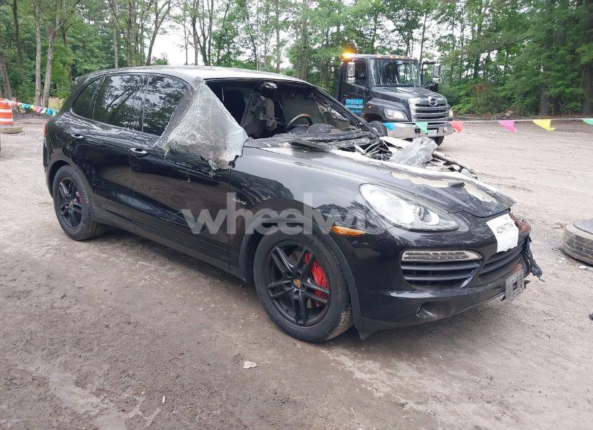 2011 Porsche Cayenne HYBRID S (VIN WP1AE2A22BLA93847) main photo