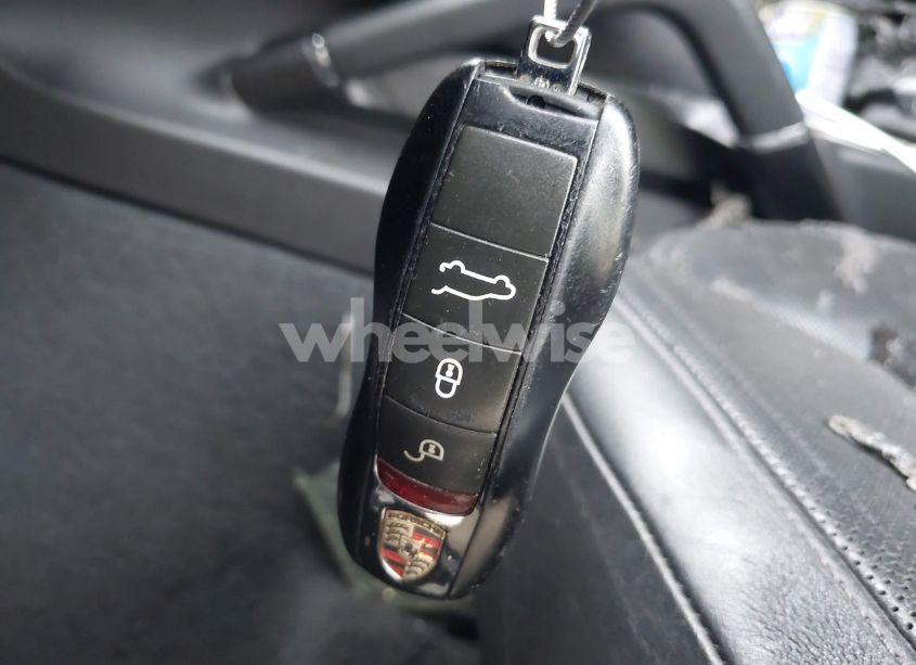 Photo 11 of 2011 Porsche Cayenne HYBRID S (VIN WP1AE2A22BLA93847)