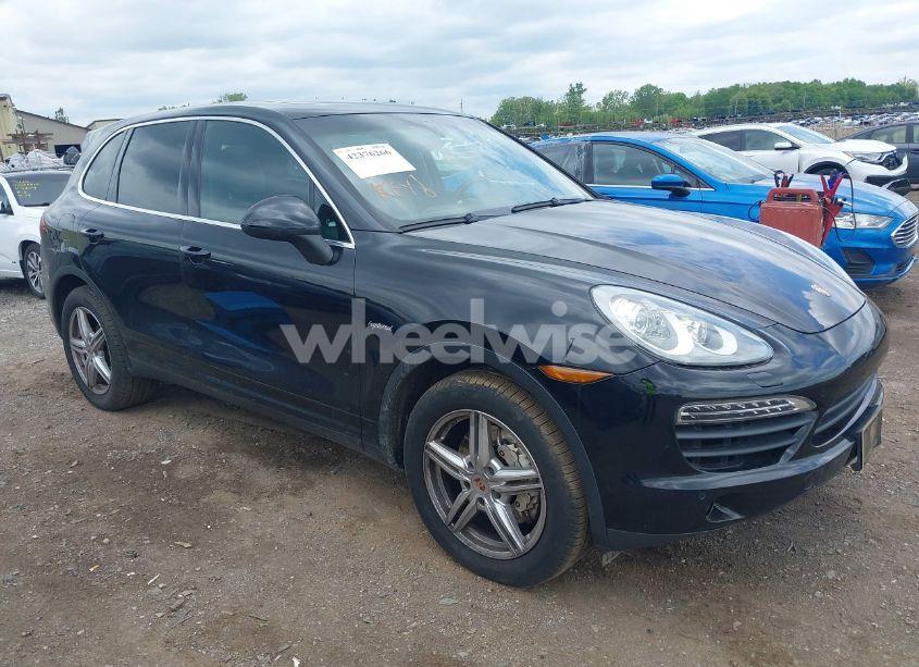 2013 Porsche Cayenne HYBRID S (VIN WP1AE2A24DLA16027) main photo