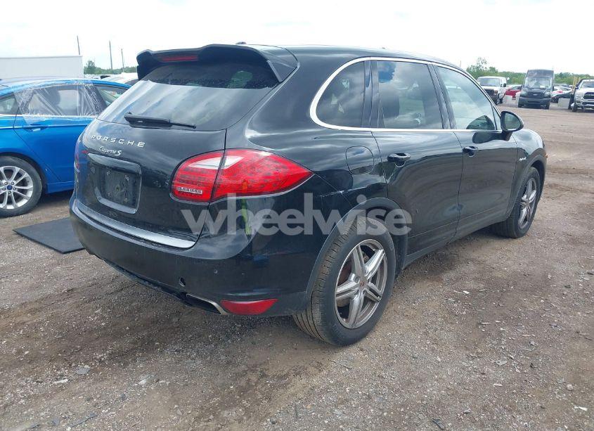 Photo 4 of 2013 Porsche Cayenne HYBRID S (VIN WP1AE2A24DLA16027)
