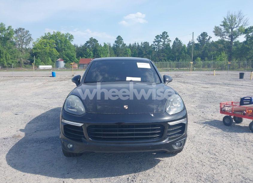 Photo 12 of 2016 Porsche Cayenne E-HYBRID S (VIN WP1AE2A27GLA59572)