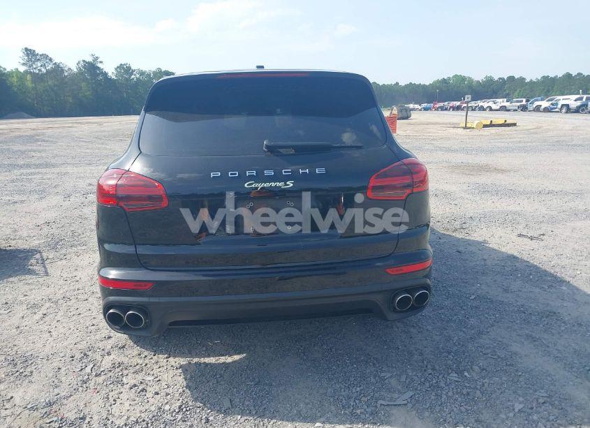 Photo 16 of 2016 Porsche Cayenne E-HYBRID S (VIN WP1AE2A27GLA59572)