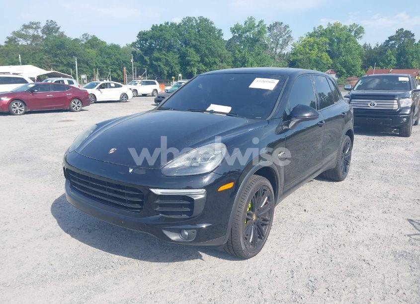 Photo 2 of 2016 Porsche Cayenne E-HYBRID S (VIN WP1AE2A27GLA59572)