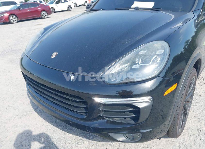 Photo 6 of 2016 Porsche Cayenne E-HYBRID S (VIN WP1AE2A27GLA59572)