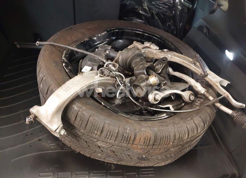 Photo 12 of 2025 Porsche Cayenne E-HYBRID (VIN WP1AE2AY2SDA16359)