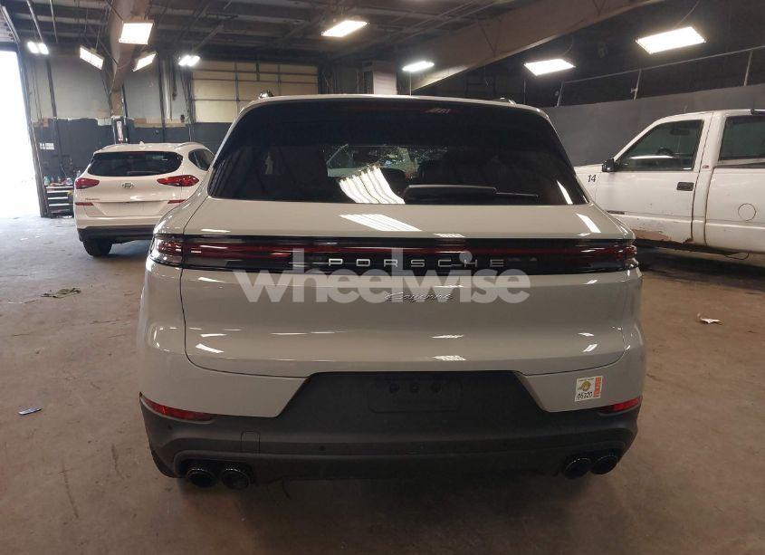 Photo 17 of 2025 Porsche Cayenne E-HYBRID (VIN WP1AE2AY2SDA16359)