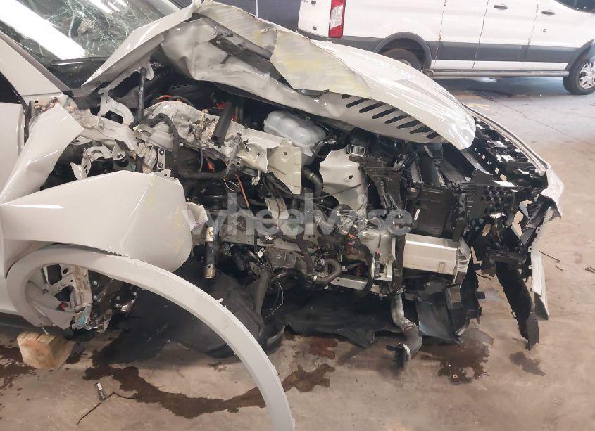 Photo 6 of 2025 Porsche Cayenne E-HYBRID (VIN WP1AE2AY2SDA16359)