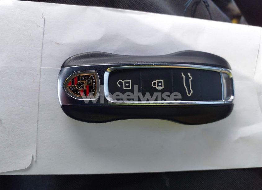 Photo 11 of 2022 Porsche Cayenne E-HYBRID PLATINUM EDITION (VIN WP1AE2AY7NDA26826)