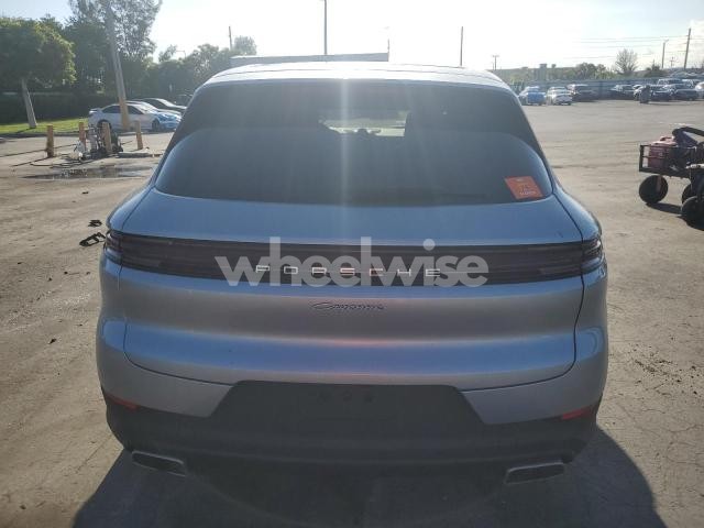 Photo 9 of 2024 PORSCHE CAYENNE E-HYBRID (VIN WP1AE2AY9RDA29409)