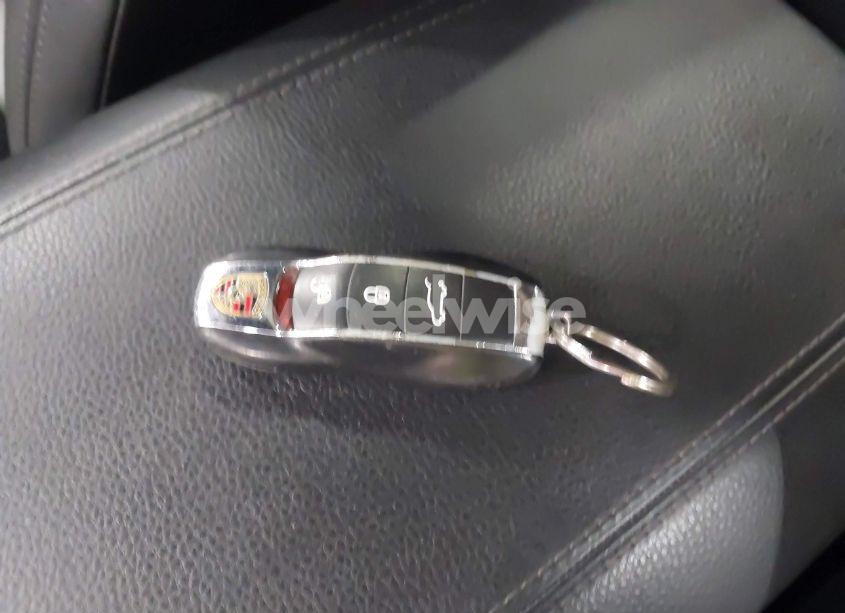 Photo 11 of 2014 Porsche Cayenne DIESEL/DIESEL PLATINUM EDITION (VIN WP1AF2A25ELA45518)