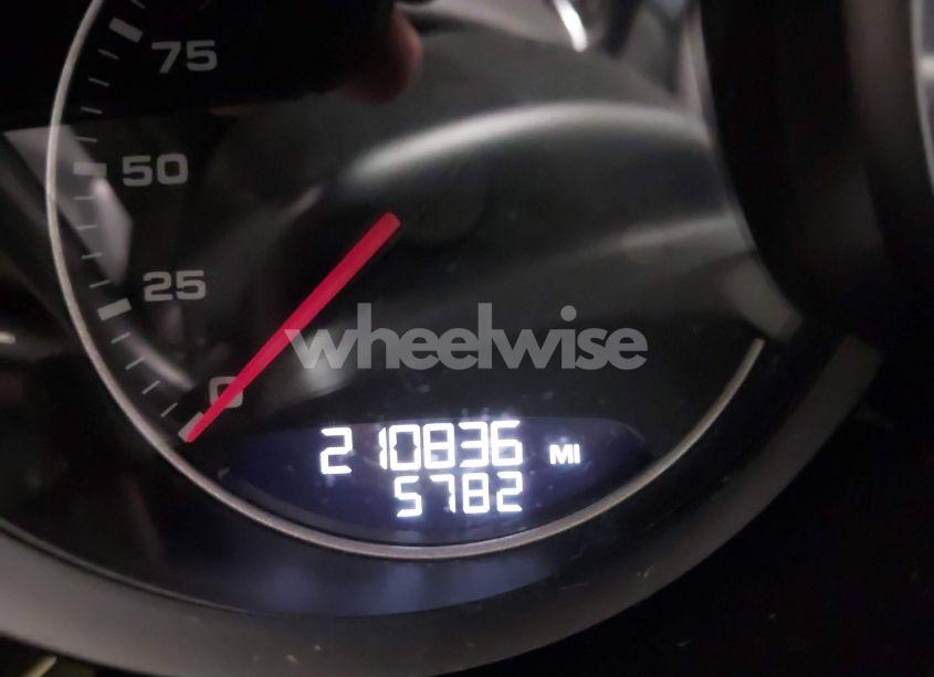 Photo 15 of 2014 Porsche Cayenne DIESEL/DIESEL PLATINUM EDITION (VIN WP1AF2A25ELA45518)