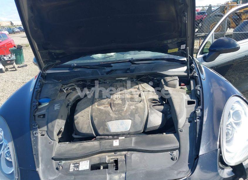 Photo 10 of 2013 Porsche Cayenne DIESEL (VIN WP1AF2A26DLA30573)