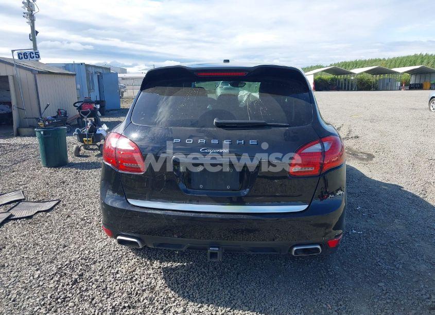 Photo 16 of 2013 Porsche Cayenne DIESEL (VIN WP1AF2A26DLA30573)