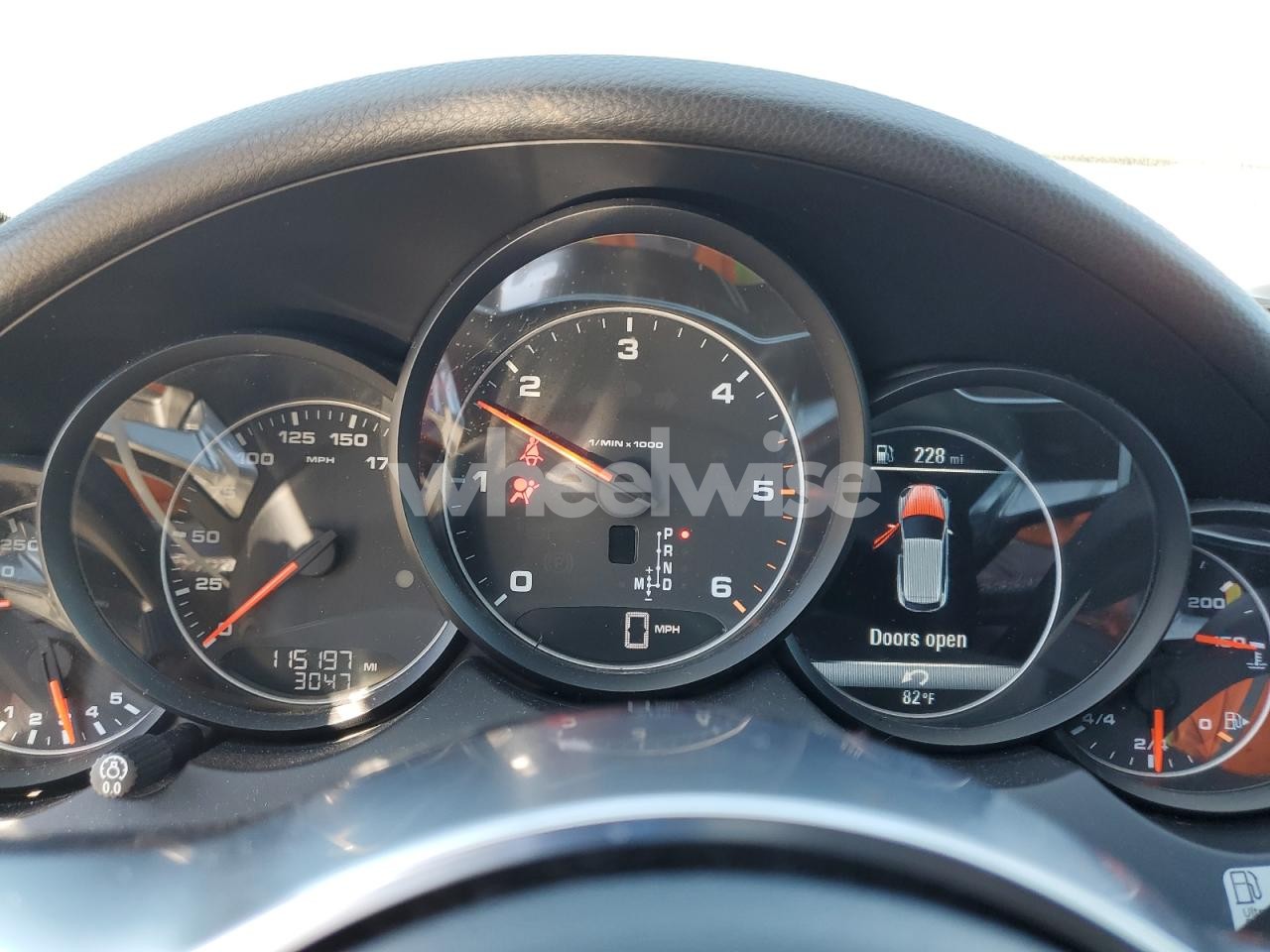 Photo 9 of 2015 PORSCHE CAYENNE N/A (VIN WP1AF2A2XFLA30711)