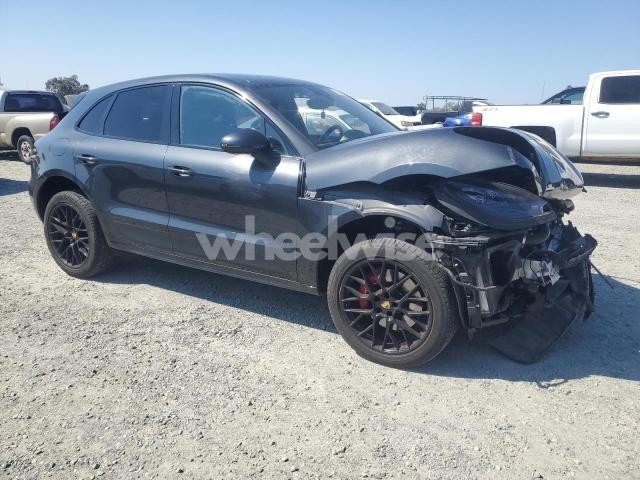 Photo 5 of 2018 PORSCHE MACAN GTS N/A (VIN WP1AG2A53JLB60233)