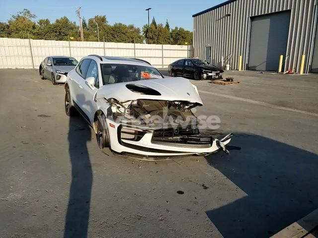 Photo 10 of 2023 PORSCHE MACAN S N/A (VIN WP1AG2A57PLB36929)