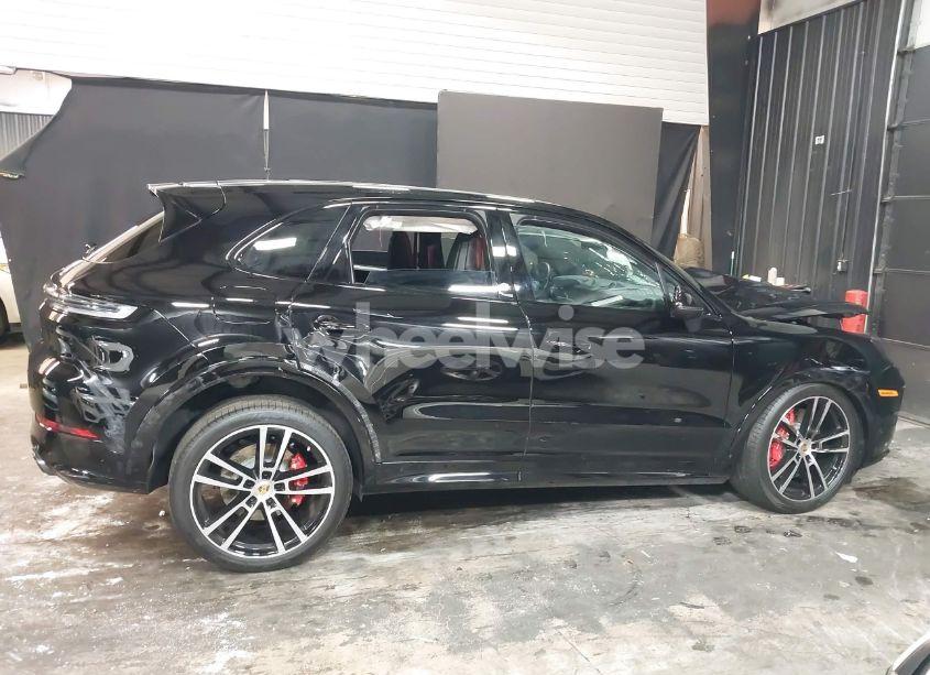 Photo 13 of 2024 Porsche Cayenne S (VIN WP1AL2AY3RDA32831)