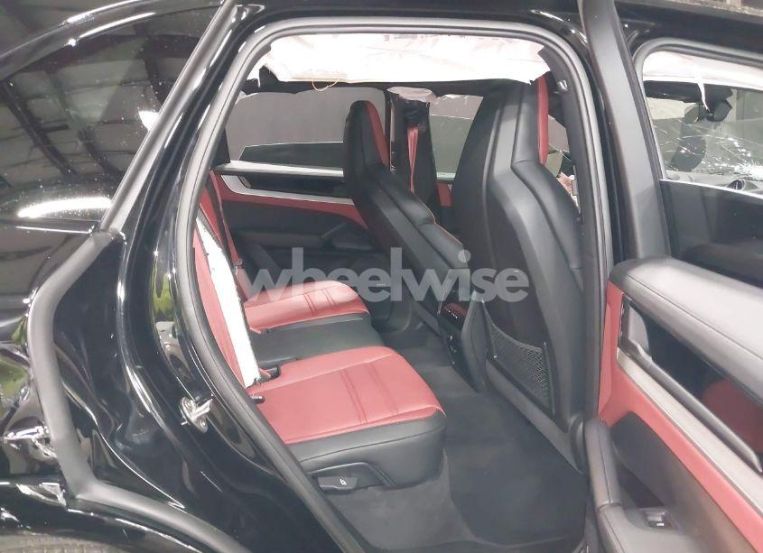 Photo 8 of 2024 Porsche Cayenne S (VIN WP1AL2AY3RDA32831)