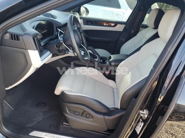 Photo 13 of 2024 PORSCHE CAYENNE COUPE N/A (VIN WP1BA2AY6RDA53389)