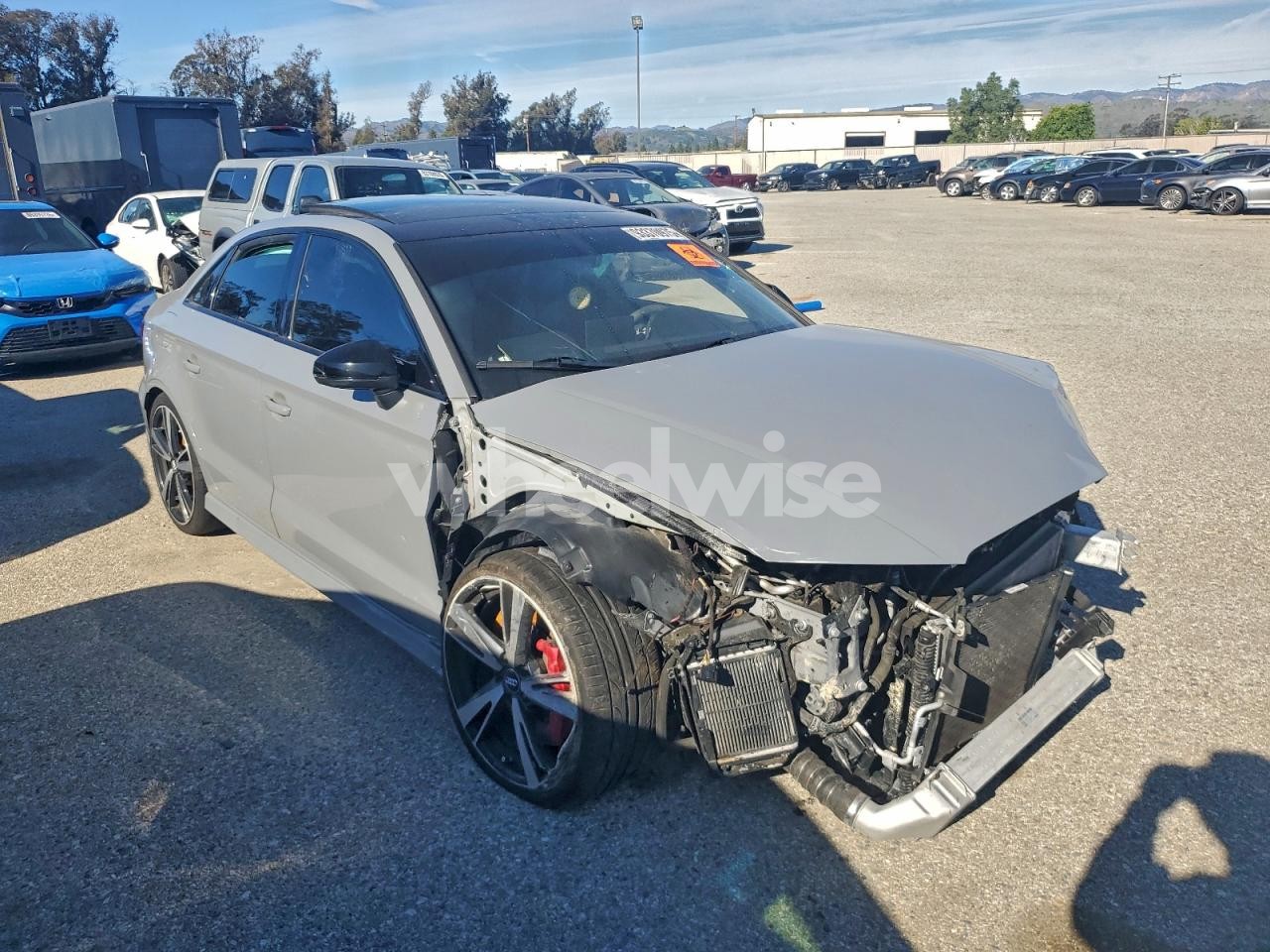 Photo 4 of 2019 AUDI RS3 (VIN WUABWGFF3KA906302)
