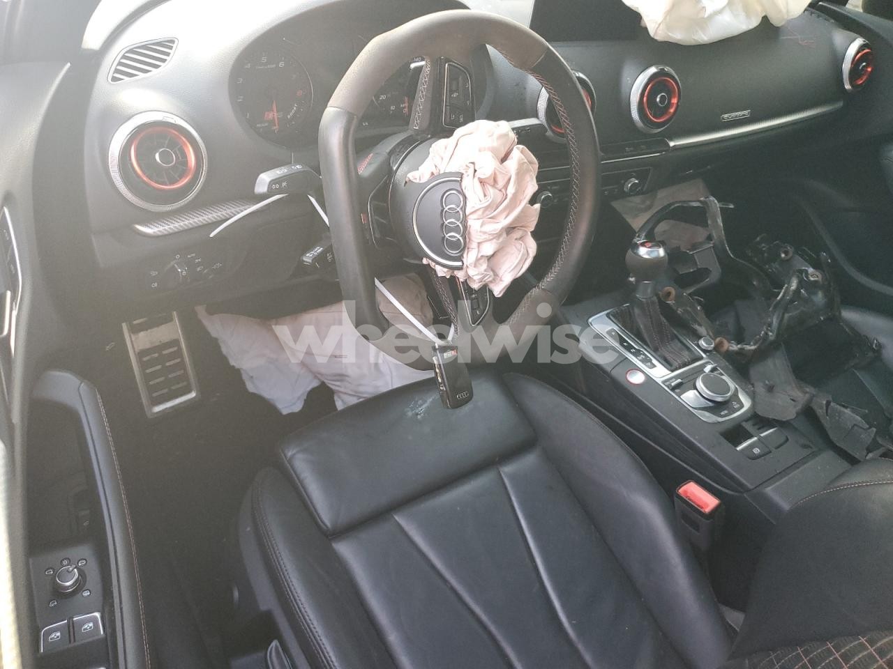 Photo 8 of 2019 AUDI RS3 (VIN WUABWGFF3KA906302)