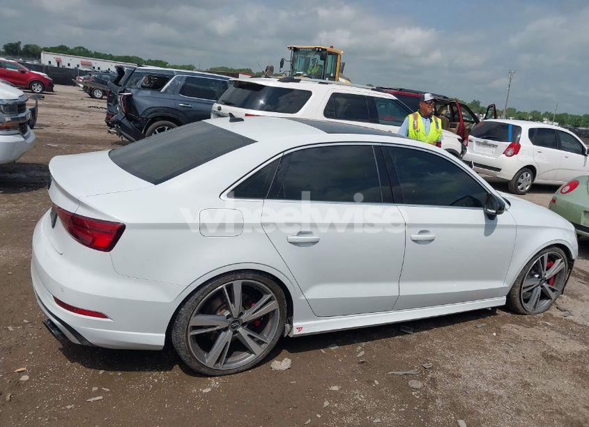 Photo 13 of 2019 Audi Rs 3 2.5T (VIN WUABWGFF3KA907627)