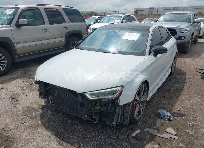 Photo 2 of 2019 Audi Rs 3 2.5T (VIN WUABWGFF3KA907627)
