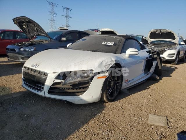 Photo 2 of 2011 AUDI R8 5.2 QUATTRO (VIN WUAVNAFG0BN002003)