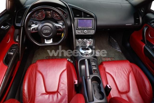 Photo 4 of 2011 AUDI R8 5.2 QUATTRO (VIN WUAVNAFGXBN000629)