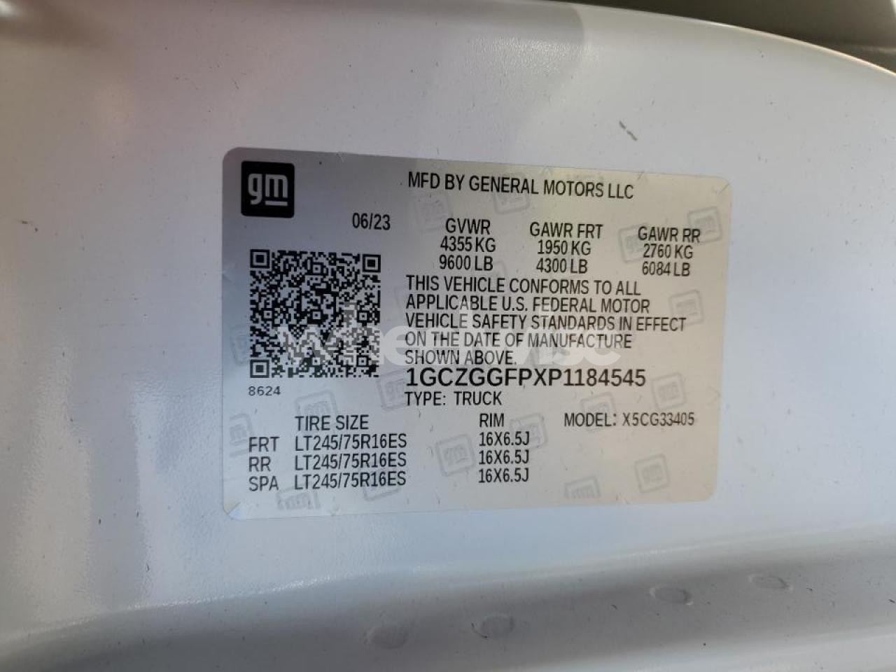 Photo 13 of 2023 CHEVROLET EXPRESS UTILITY / SERVICE VAN (VIN WV1ZZZ2HZDH002825)