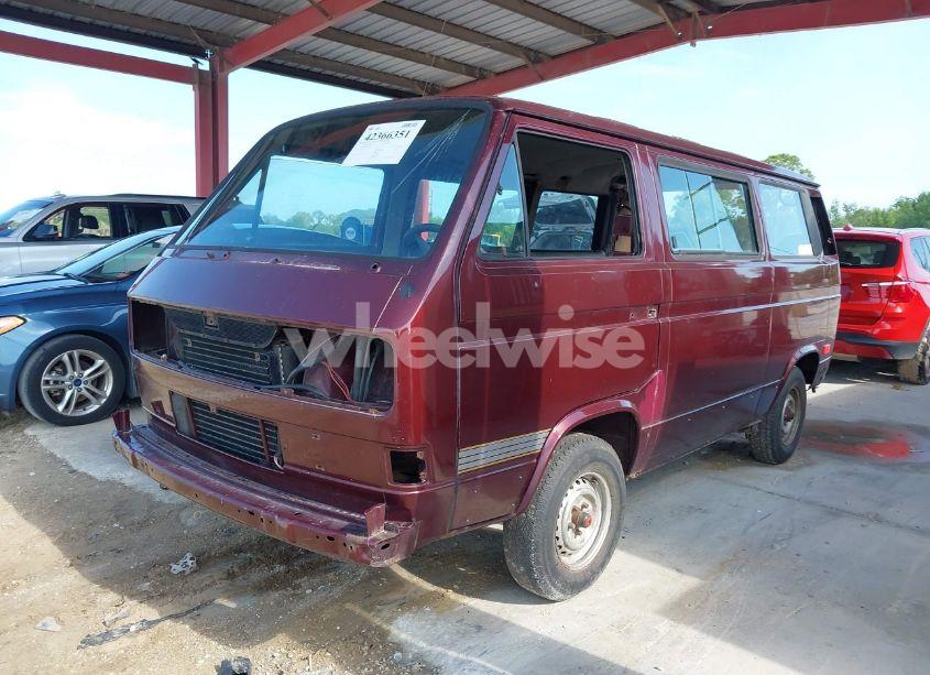 Photo 2 of 1991 Volkswagen Vanagon BUS (VIN WV2YB0258MG004799)