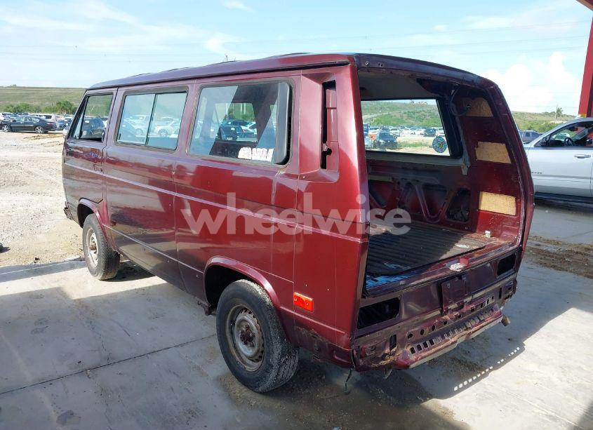 Photo 3 of 1991 Volkswagen Vanagon BUS (VIN WV2YB0258MG004799)